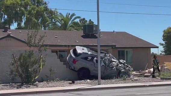 Bricks were flying through the air during Mesa crash: PD
