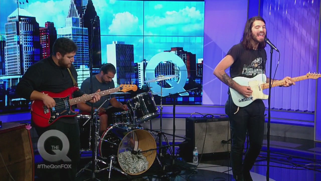 The Retinas performs LIVE on the Q!