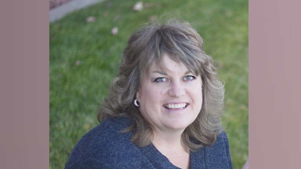 Arizona mayor, her son killed in crash