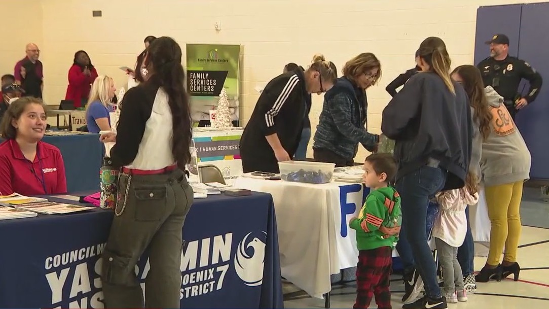 1st annual 'Jolly Jamboree' takes place in Phoenix