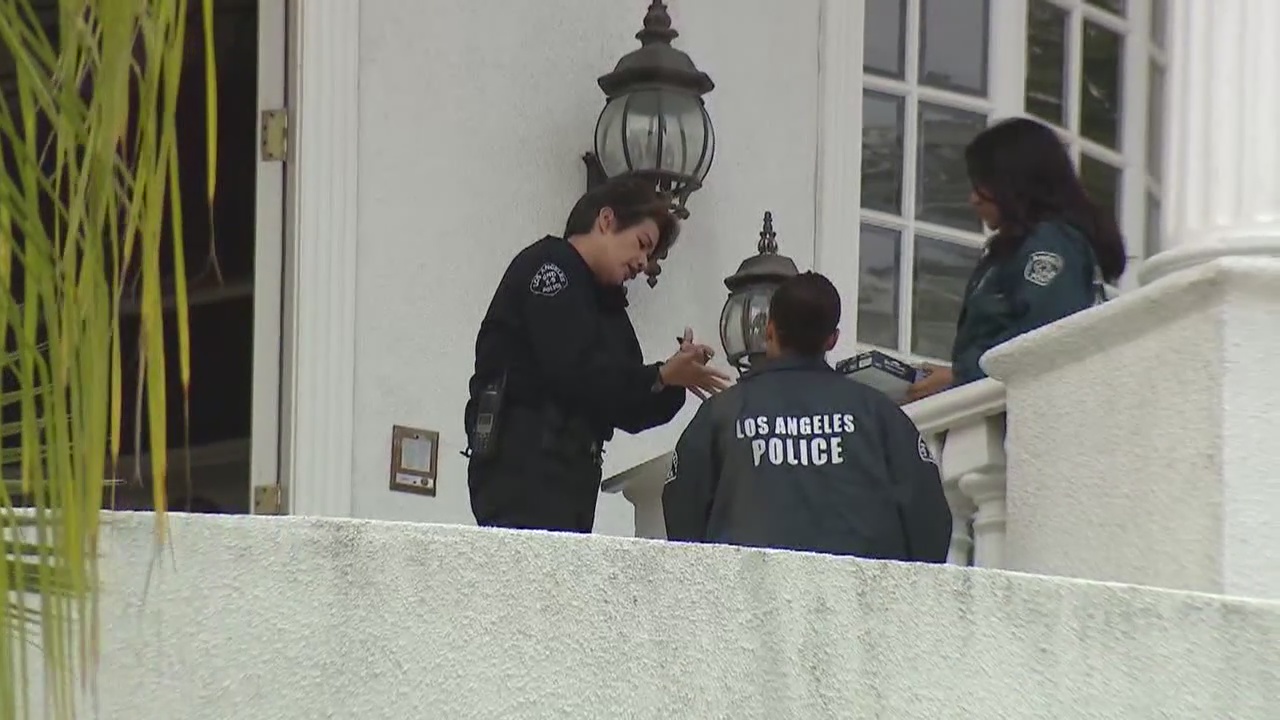 Police search rapper Mally Mall's home