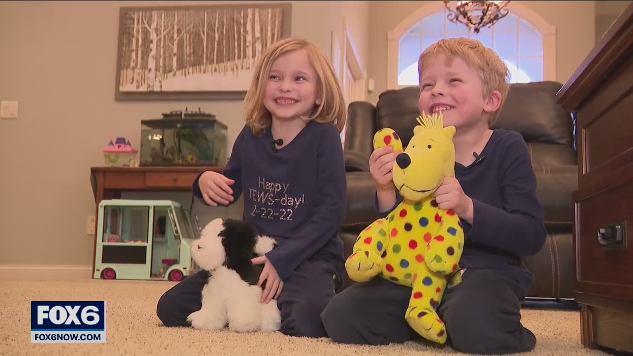 2/22/22: Franklin family celebrates 'Twosday' with twins