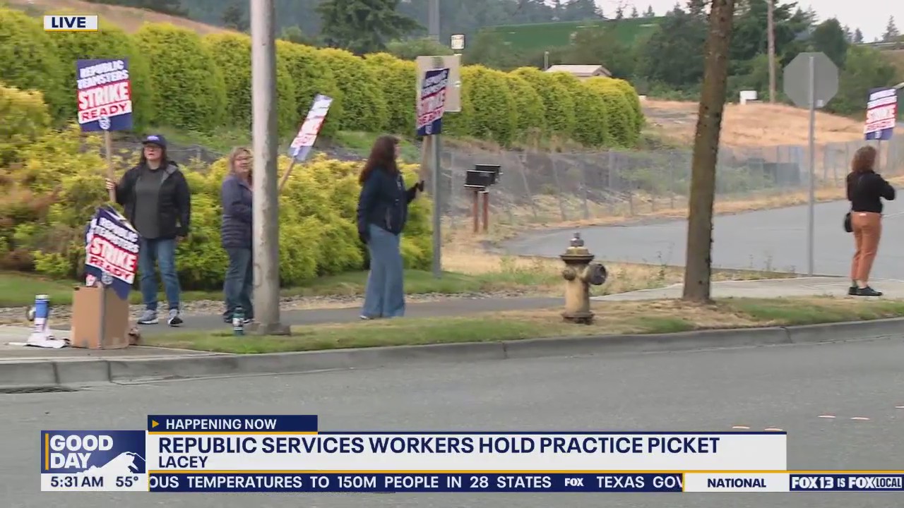 Republic Services workers in WA hold practice picket