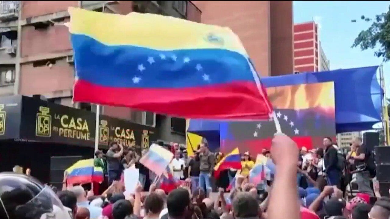 Illinois senator slams Trump's actions in Venezuela