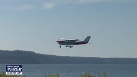 Small plane crash lands into sound in Mukilteo, WA, 3 injured
