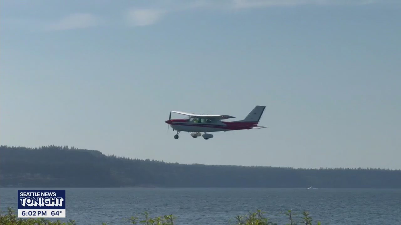 Small plane crash lands into sound in Mukilteo, WA, 3 injured