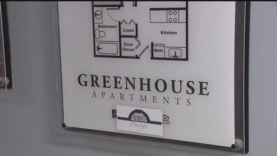Residents at Metro Detroit apartment say they have had no heat since October