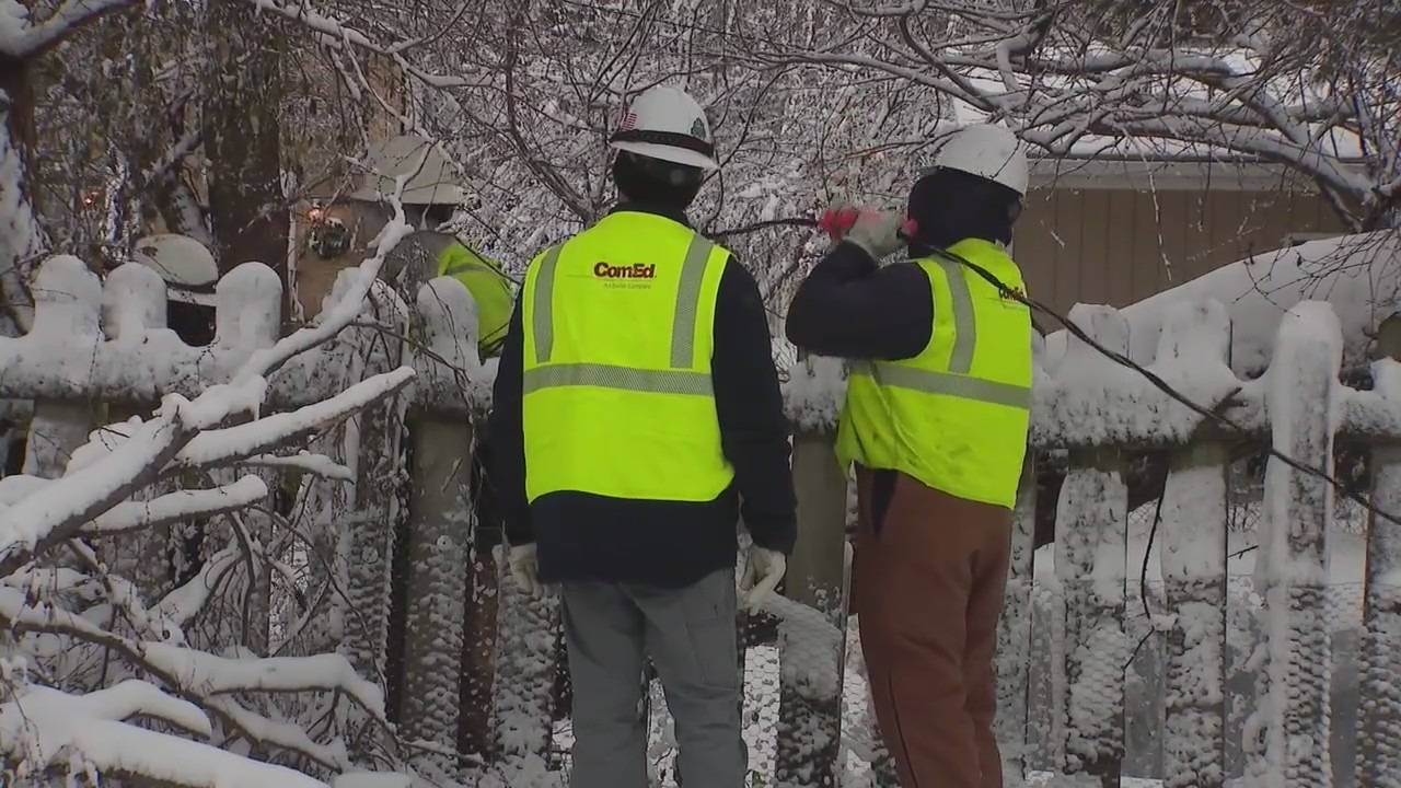 ComEd, Illinois Tollway prepare for first snowstorm of season