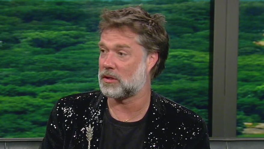 Rufus Wainwright had audience of 1