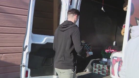 Arizona Coyotes continues 'adopt-a-family' program this holiday season