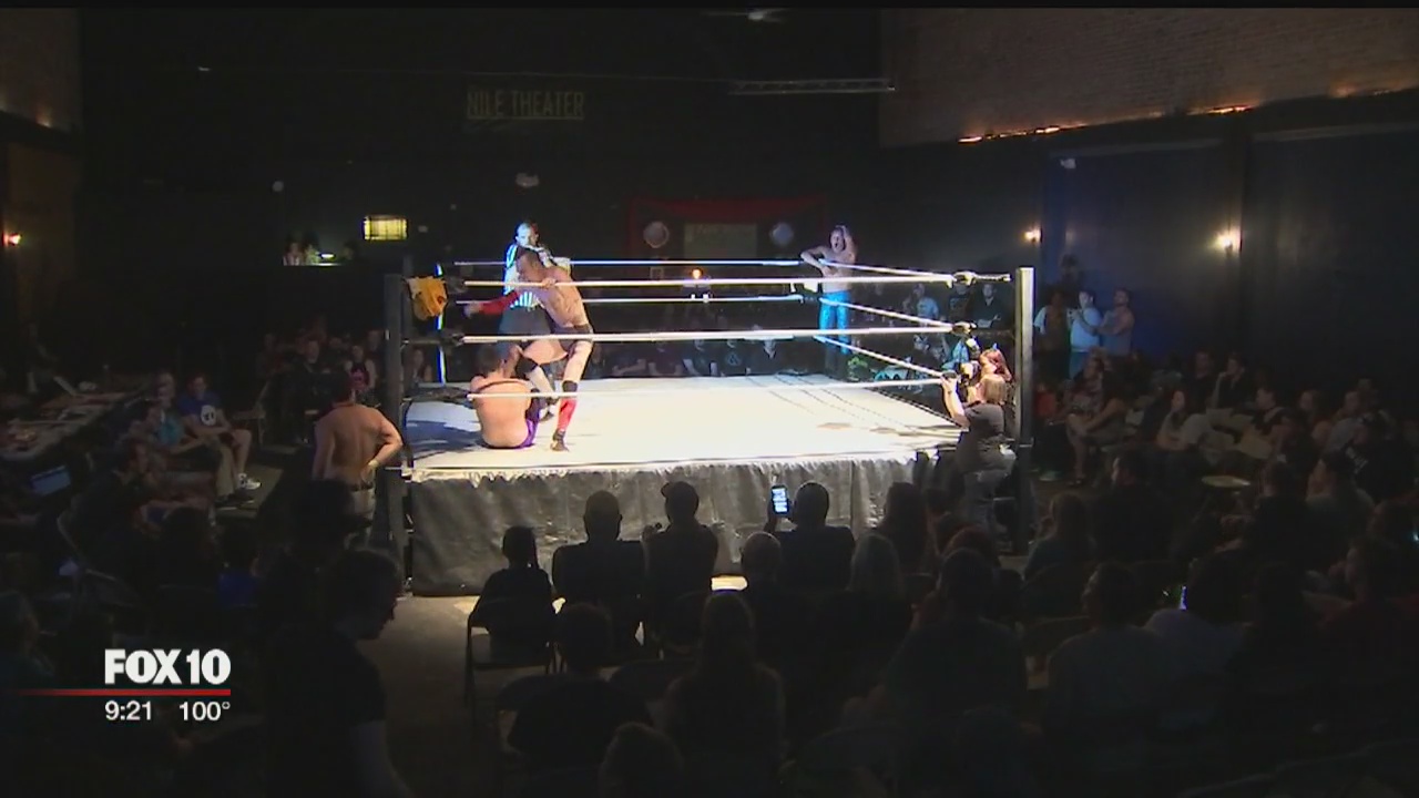 Party Hard Wrestling drawing fans in Downtown Mesa