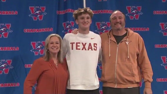 Texas MBB signs Bo Ogden from Westlake