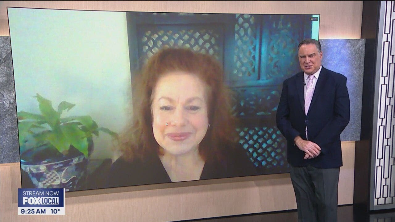 Savannah Bananas-inspired baseball team swings into Chicago