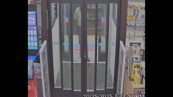 Cashier ignores gunpoint robbery suspect who demanded cash from register: police