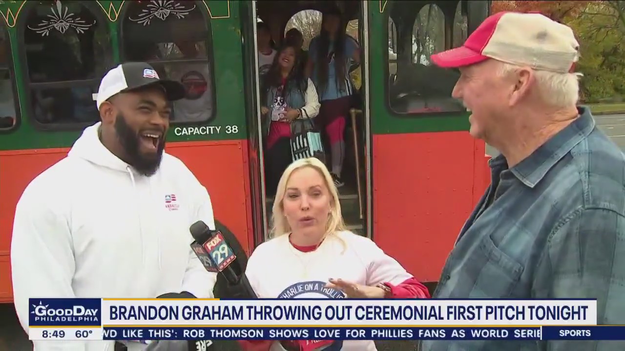 Philadelphia Eagles Brandon Graham joins Charlie Manuel on World Series trolley tour