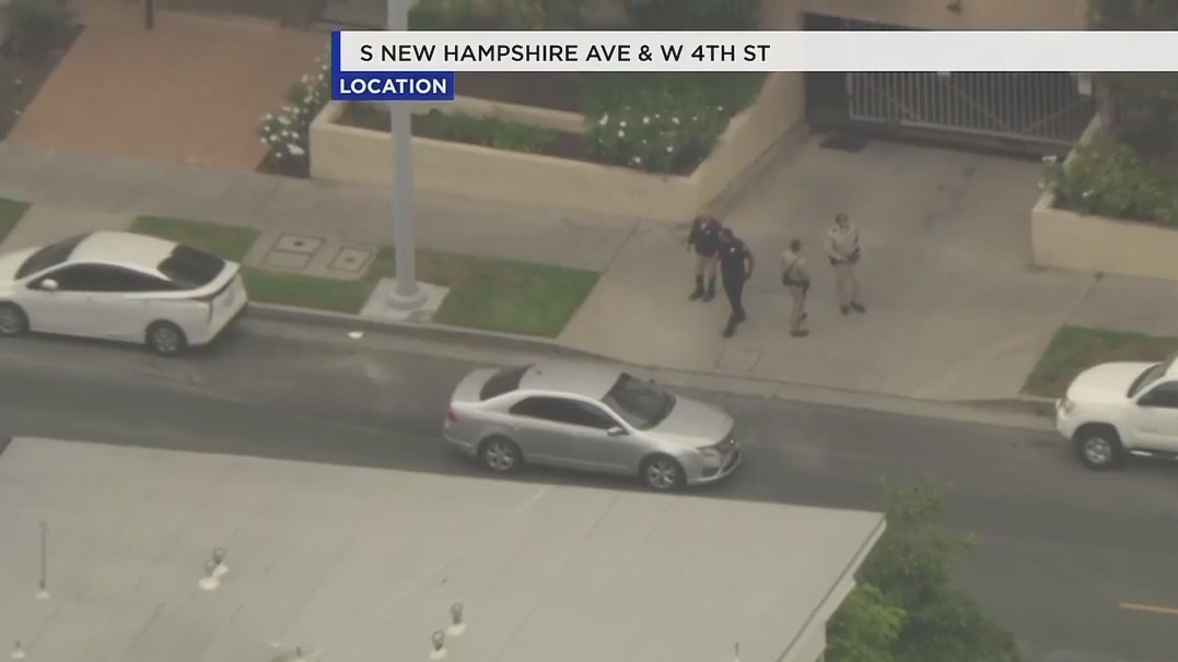 Police chase ends in Koreatown