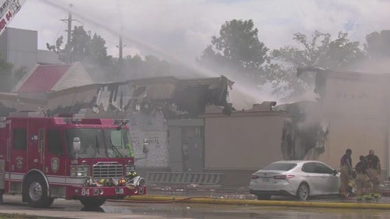 Houston: Greenspoint restaurant damaged in two-alarm fire