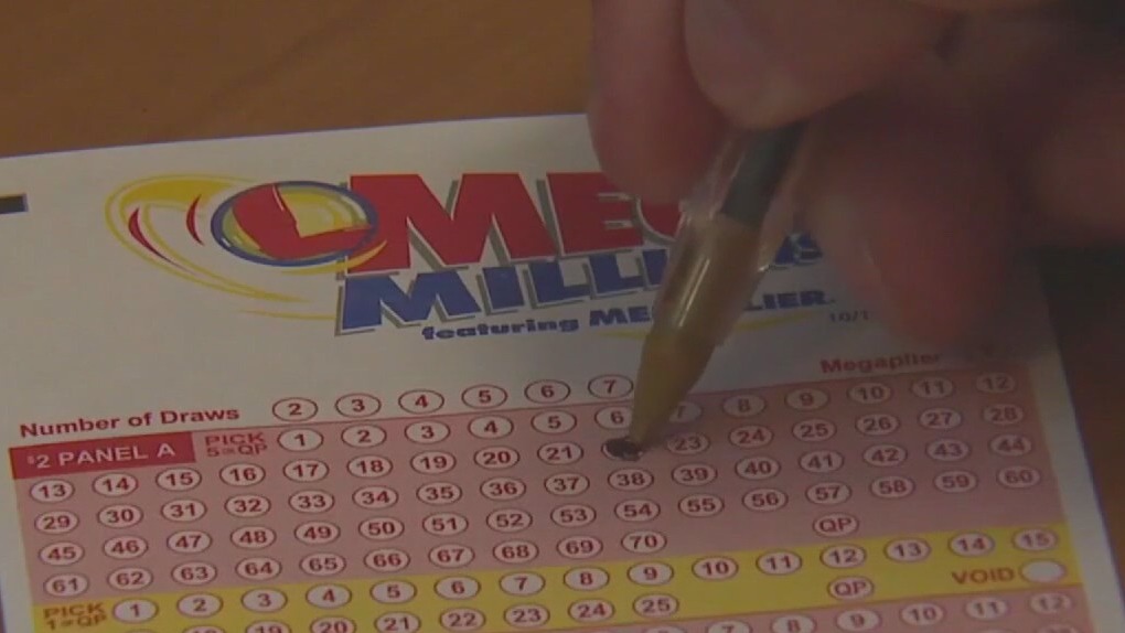 Mega Millions ticket worth $349M sold in Illinois
