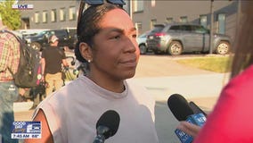 Illinois Lt. governor rallies with ICE protesters, says Trump is 'stomping on the constitution'