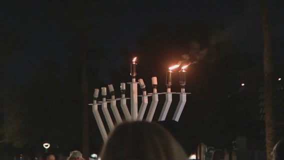 Inaugural Hanukkah car parade spreads 'Jewish pride' following deadly mass shooting