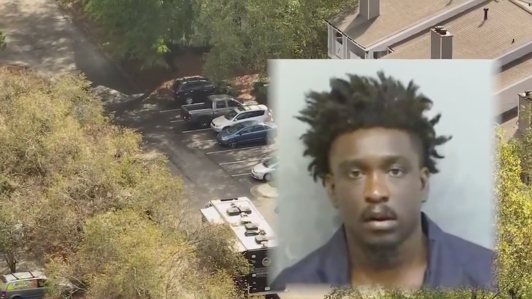Man accused of killing his father in apartment | FOX 5 Atlanta