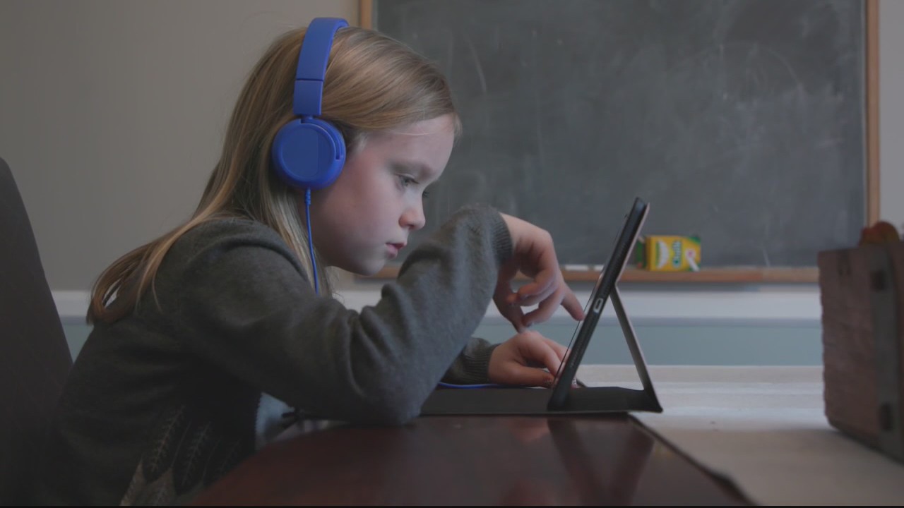 Parents worried about pandemic's effects lasting on kids, study finds