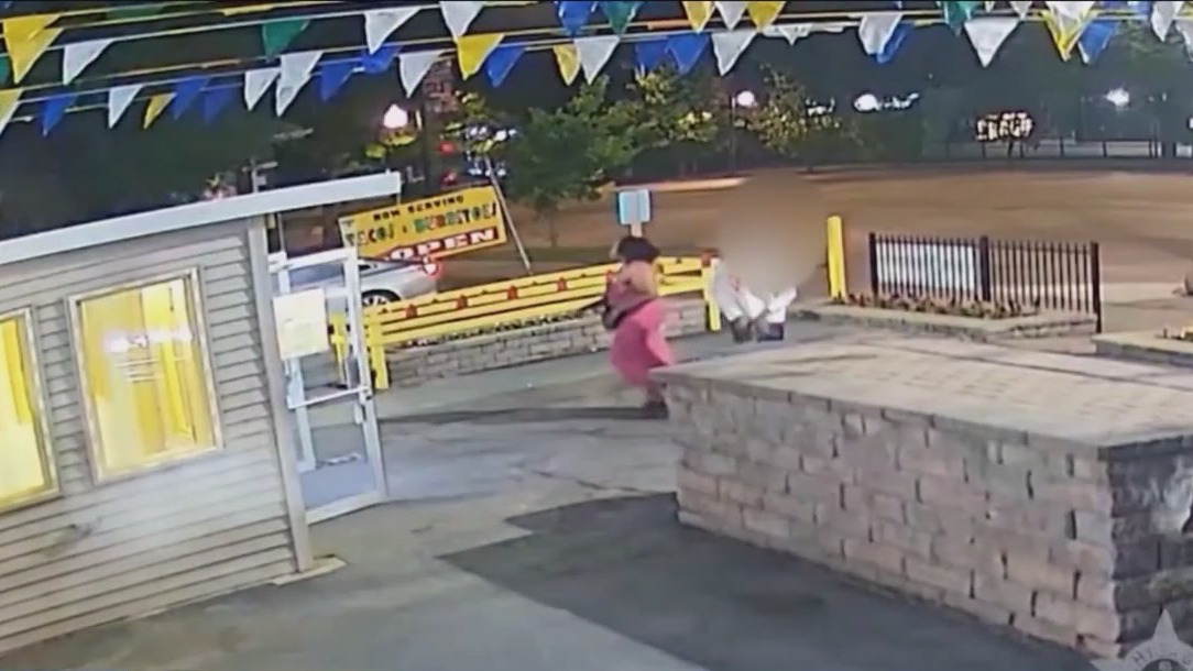 Mother whose charges were dropped in deadly Chicago restaurant shooting to speak out for first time