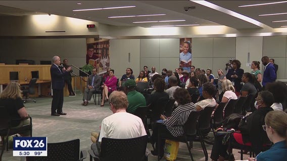 Houston ISD to hire non-certified teachers