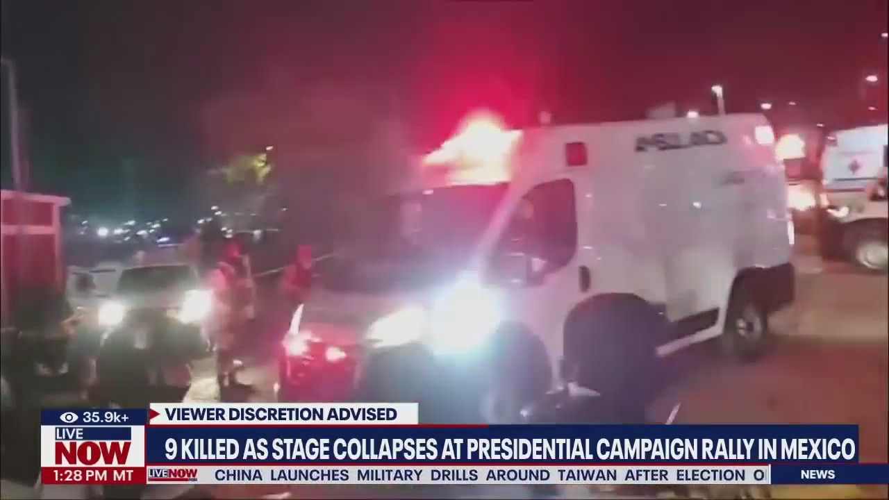 9 killed in Mexico after stage collapse