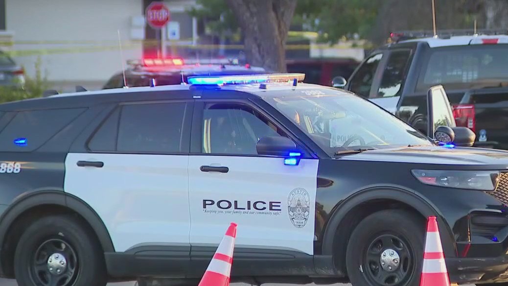 1 dead, bystander injured in South Austin OIS