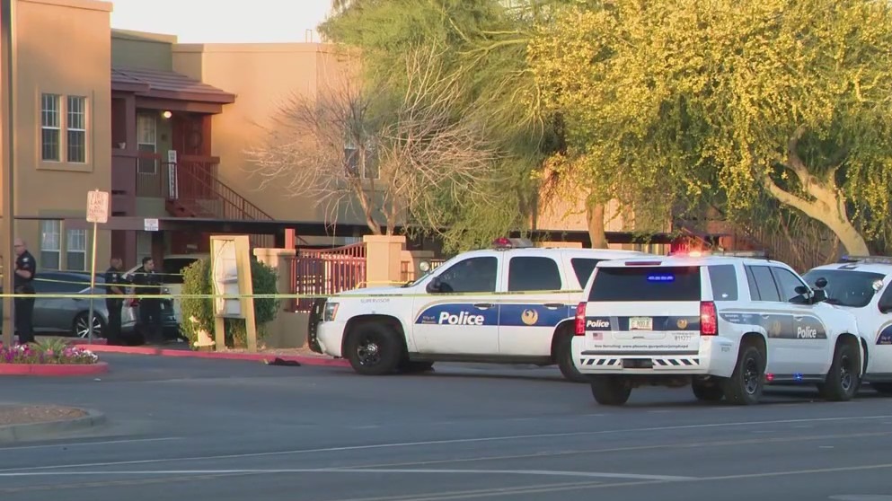 Man shot multiple times at west Phoenix apartment complex | FOX 10 Phoenix