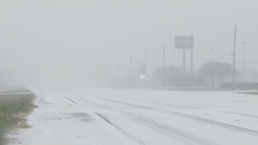 New Orleans covered in snow to the joy of locals