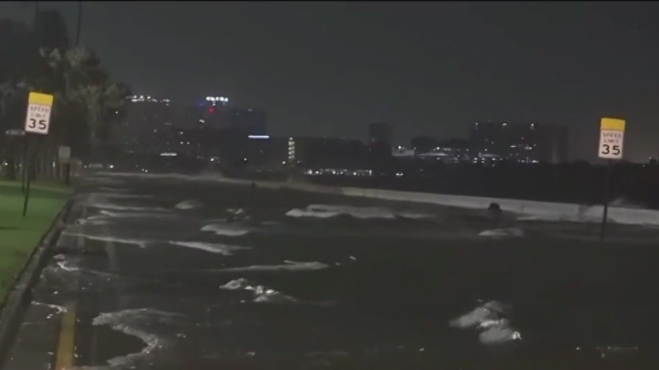 Floridians prepare for the worst as Hurricane Idalia bears down