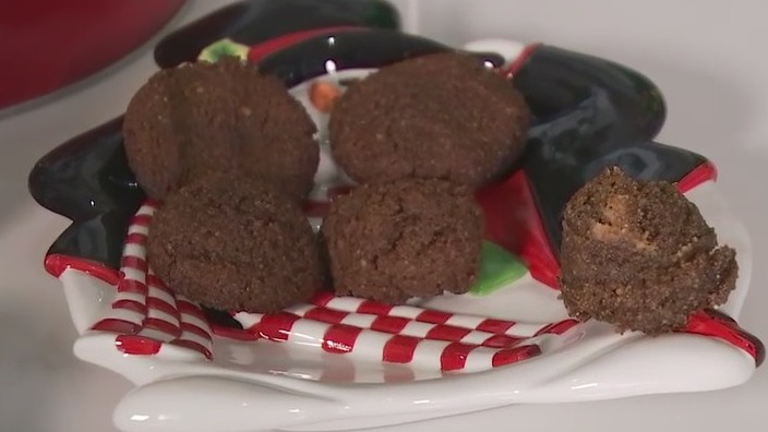 Vegan, paleo gingerbread cookies recipe from FOX 7 Austin's Tierra Neubaum