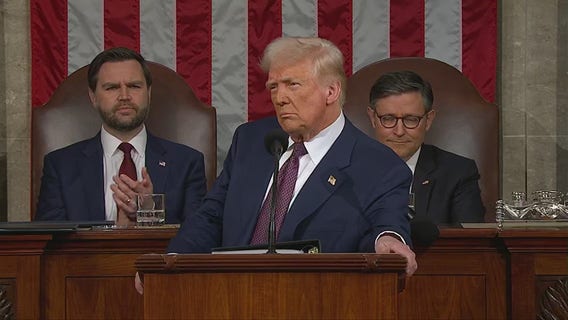 Trump address: Heckler lawmaker kicked out