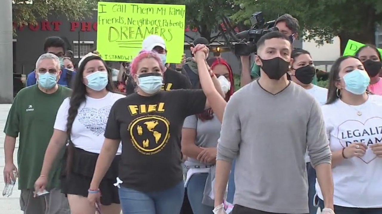 Dreamers in Houston celebrate SCOTUS decision on DREAM Act