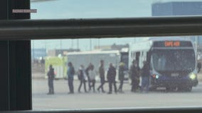 United flight lands in Chicago after bomb threat