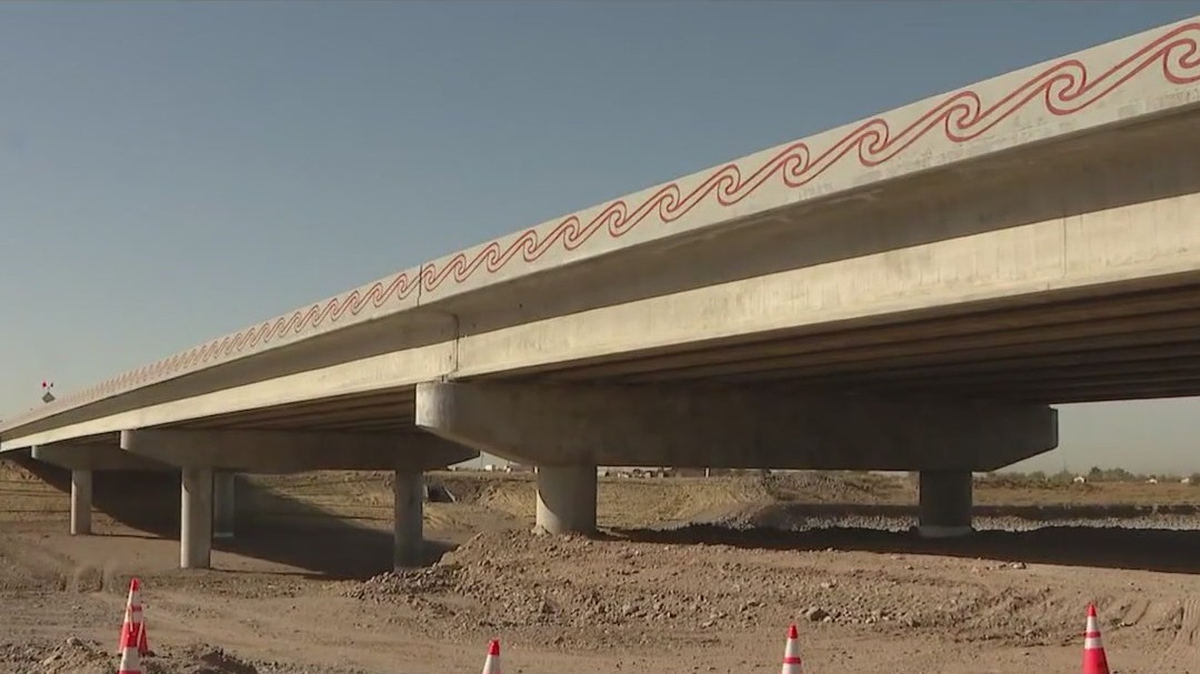 New Gilbert Road Bridge opens