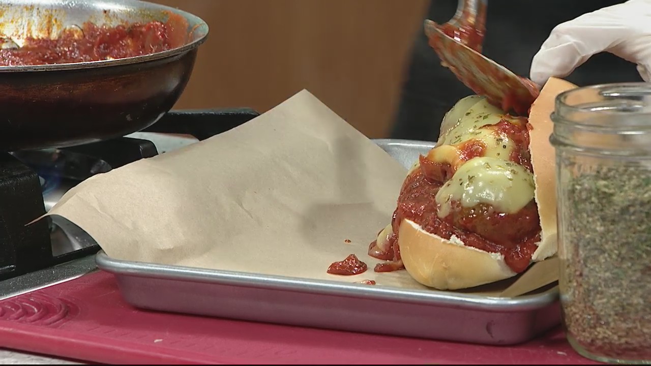 Meatless Mondays: Vegano Italiano Italian meatball sub