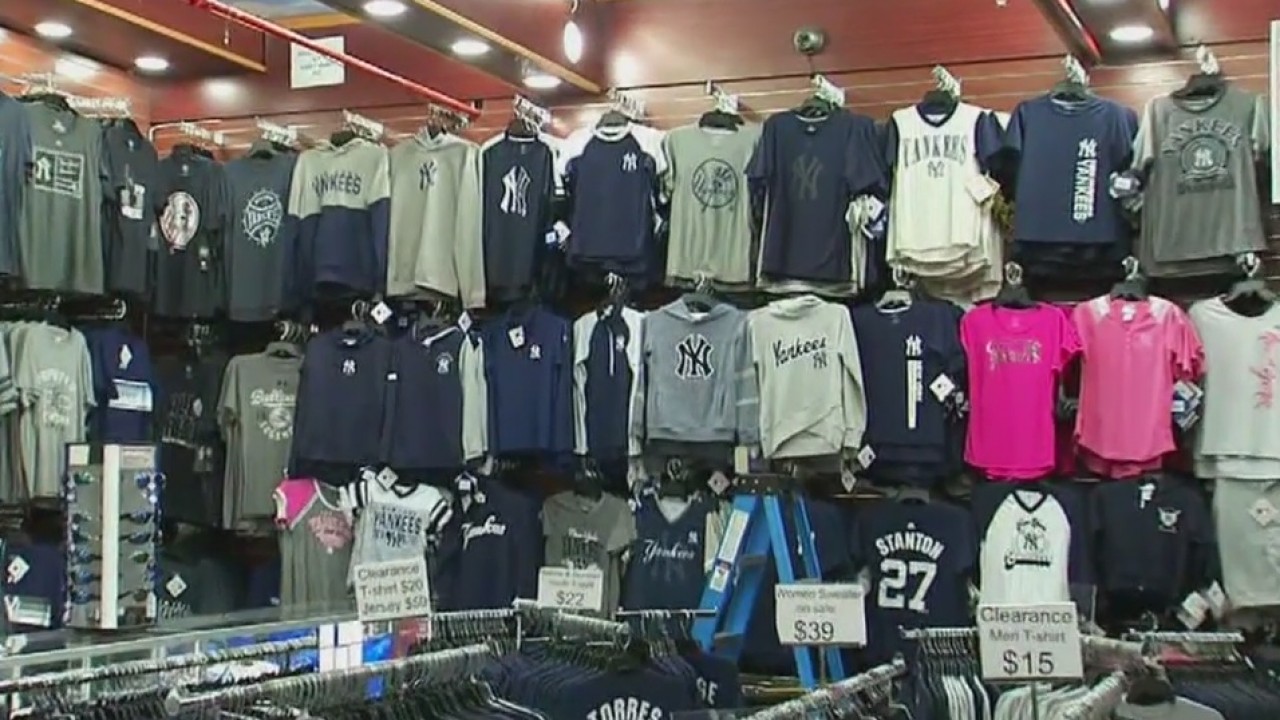 Vendors outside Yankee Stadium get a reprieve