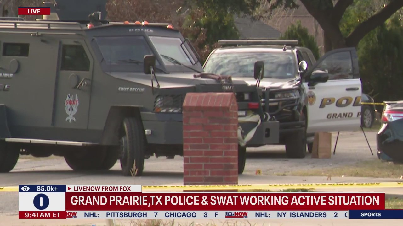 Grand Prairie police & SWAT working active situation
