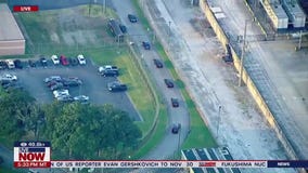 Trump booked at jail, will get mugshot