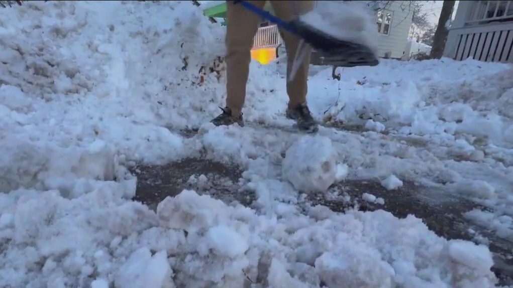 Milwaukee snow cleanup continues after winter storm
