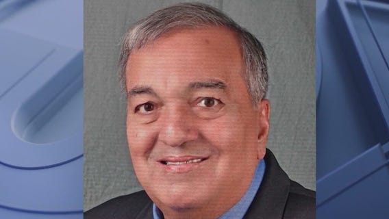 Former Crestwood mayor gets early prison release just 3 months into one-year sentence