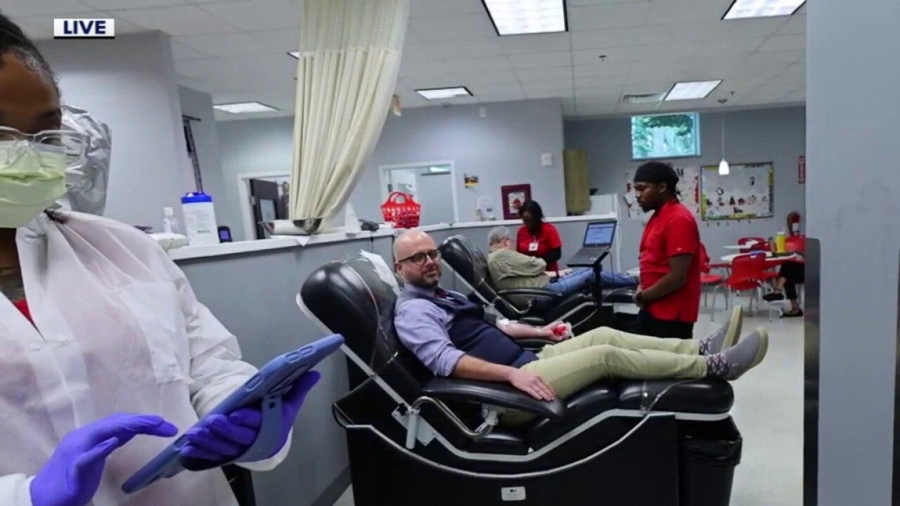 Peach Bowl Blood Drive offers College Football Playoff tickets to donors