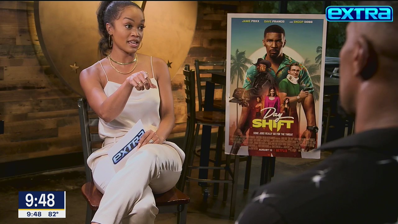 Extra's Rachel Lindsay interviews Jamie Foxx in Dallas