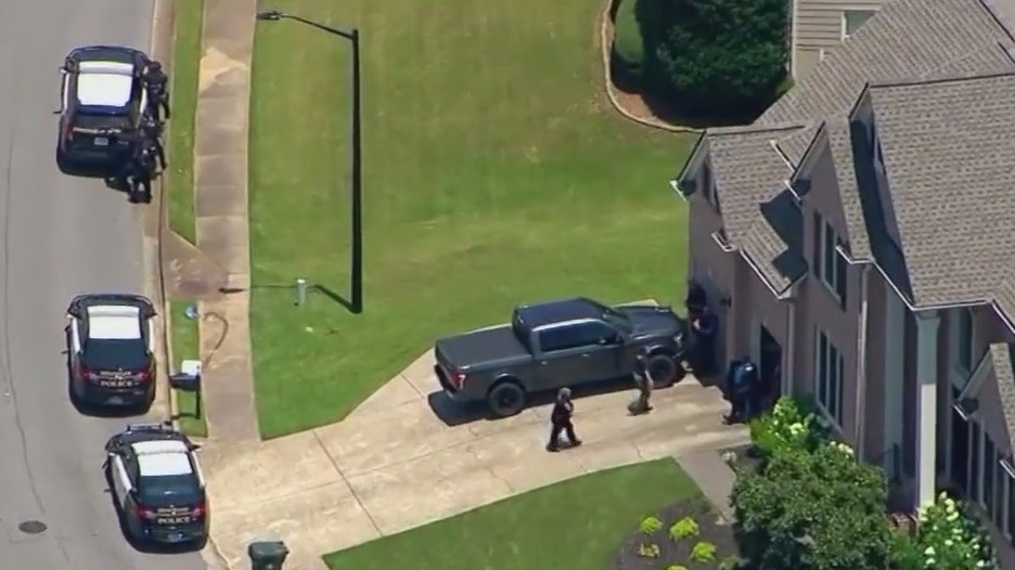 Kennesaw SWAT standoff ends | FOX 5 Atlanta