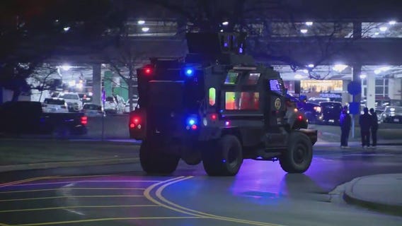 Chicago-area mall shooting victim files lawsuit alleging insufficient security: report