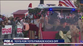 Mansfield's Toys for Tots parade kicks off