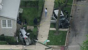 Three people injured in crash on Chicago's South Side